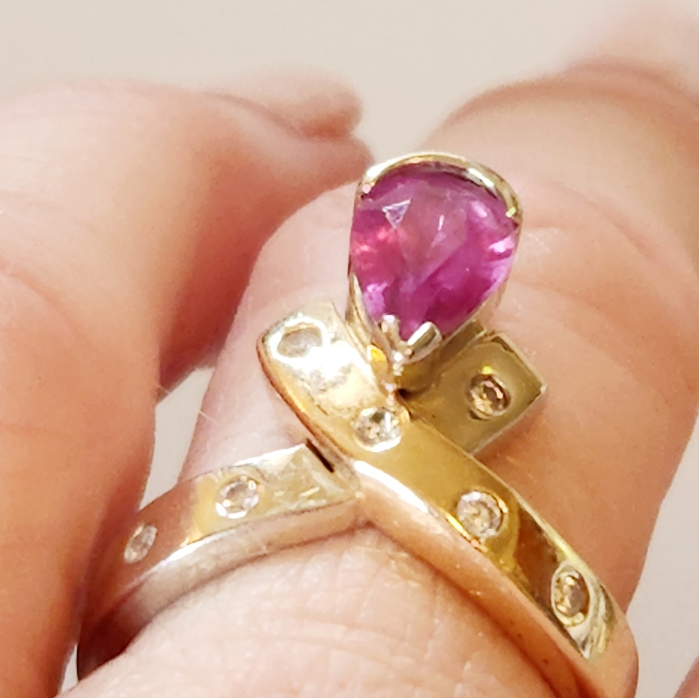 2 Carat Pink Ruby Ring, POSSIBLY CARTIER/ CHOPPARD 2Tone 14K, 5gms